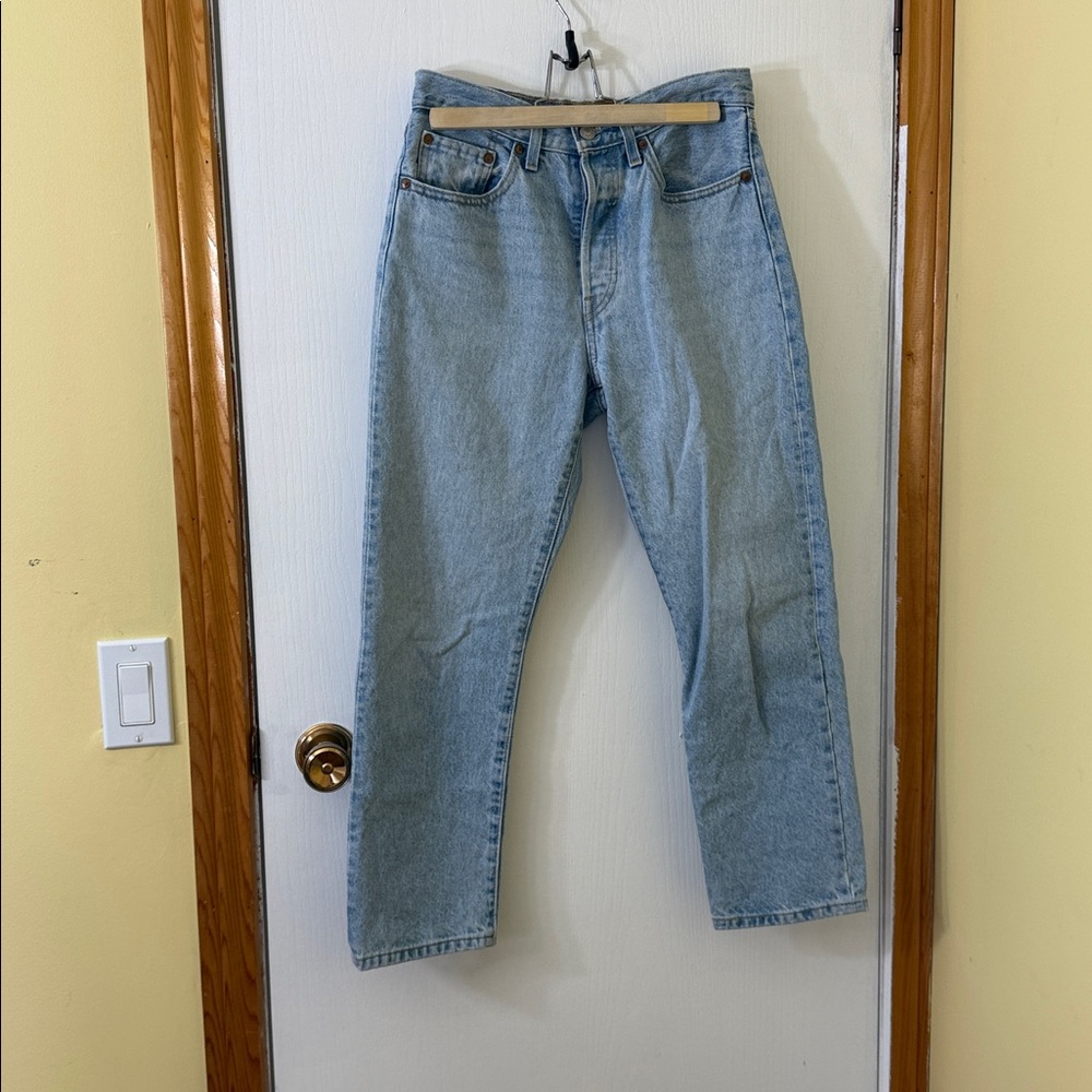 Vintage Levi’s 501 Original Fit Light Wash Button Fly Jeans- CCO PRICE DROP - Picture 2 of 6